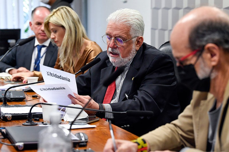 Debate sobre regulação de bioinsumos revela discordâncias sobre projeto