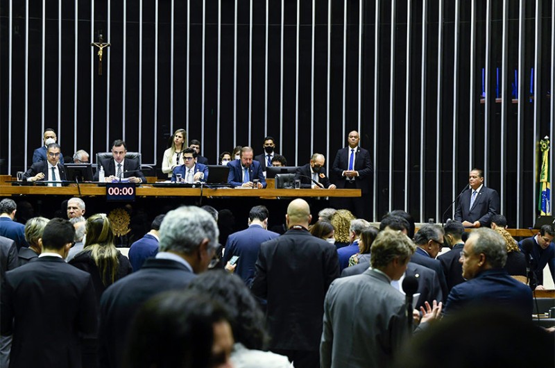 Cai veto à suspensão de metas dos prestadores de serviço do SUS