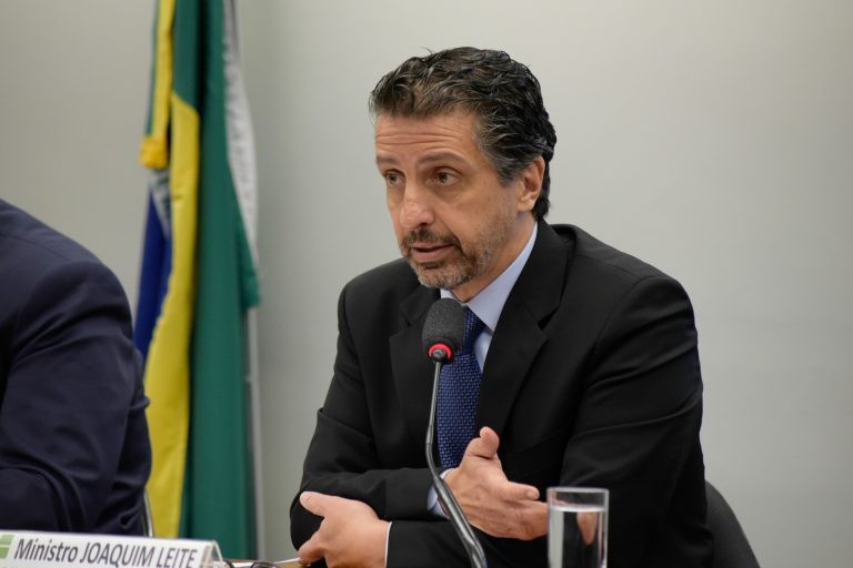 Ministro do Meio Ambiente diz que atua para coibir desmatamento e crimes ambientais