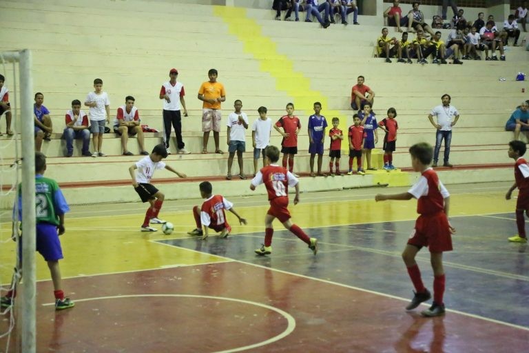 Comissão debate profissionalização do 'olheiro desportivo'