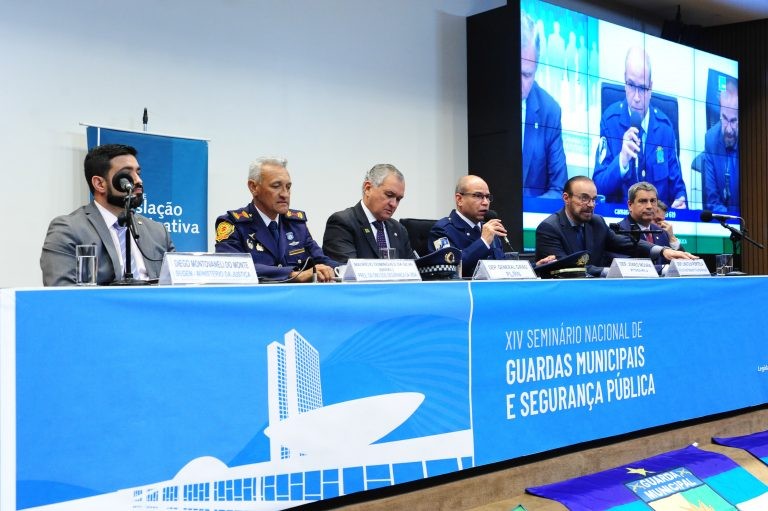 Guardas municipais pedem inclusão da categoria entre órgãos de segurança pública