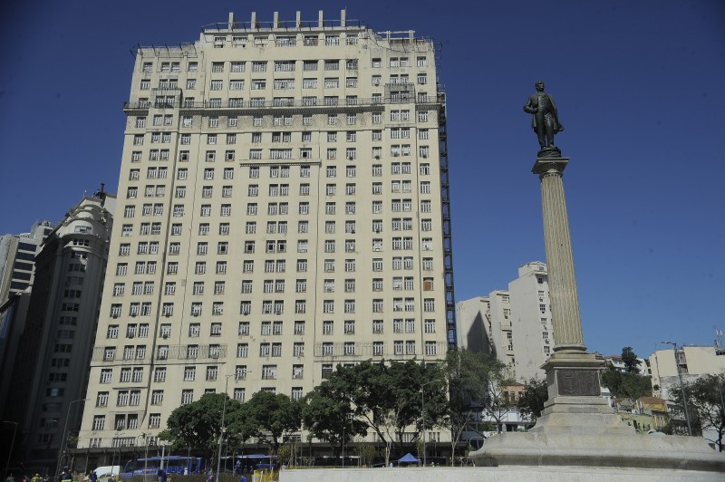 editando Leilão do Edifício A Noite não recebe propostas