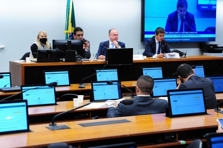 Conselho de Ética reúne-se nesta terça para análise de pareceres preliminares