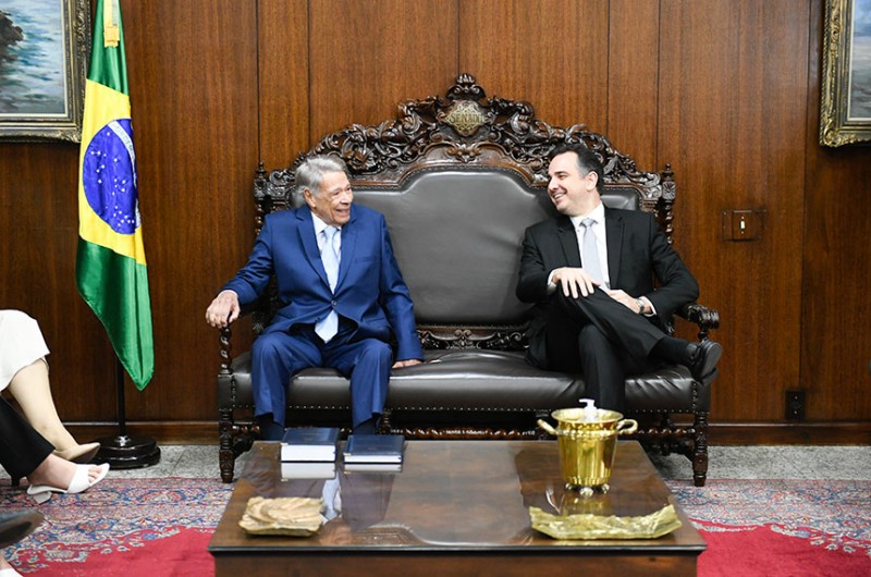 Toma posse Ogari Pacheco, segundo suplente de Eduardo Gomes