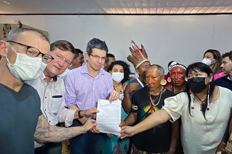 Comissões externas foram à Amazônia e a Petrópolis