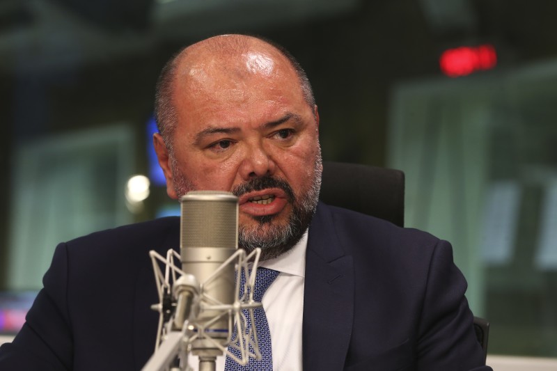 Auxílio para taxistas e caminhoneiros terá duas parcelas em agosto