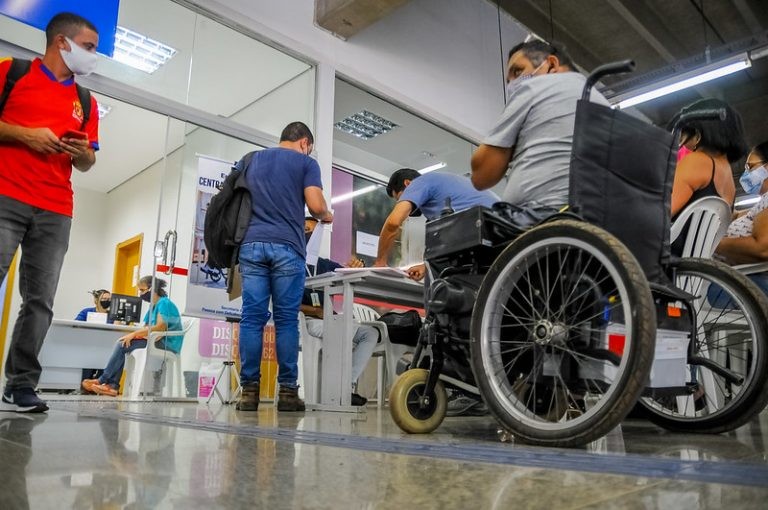 Sancionada lei que cria programa de serviço civil voluntário nos municípios