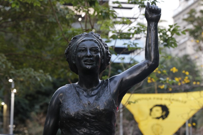 Marielle Franco ganha estátua no centro do Rio de Janeiro