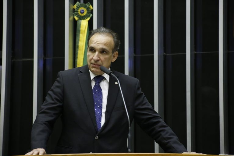 Comissão aprova projeto que obriga o DPVAT a custear funeral de vítimas de acidente de trânsito