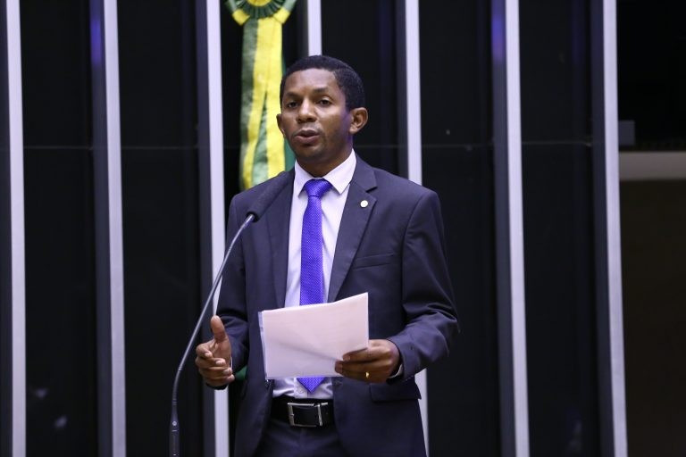 Projeto inclui microempreendedor entre beneficiários da tarifa social de energia