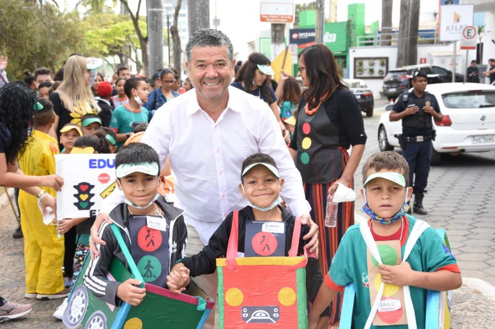 Sete Lagoas realiza caminhada de conscientização no Dia Nacional do Pedestre