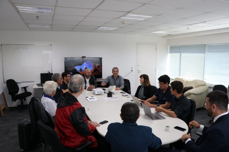 ANAC recebe representantes de entidades de praticantes do aerodesporto