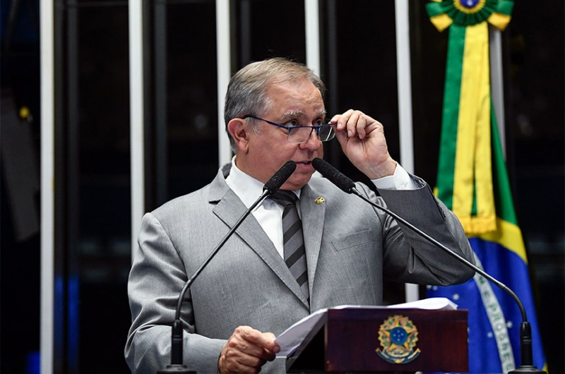 Izalci registra aprovação do projeto que altera limites da Floresta Nacional de Brasília