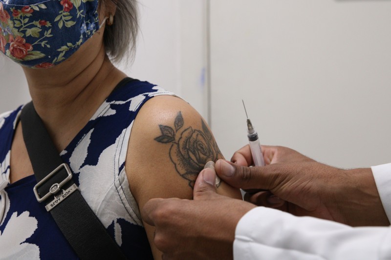 Covid-19: Brasil registra 220 mortes e 27,6 mil casos em 24 horas