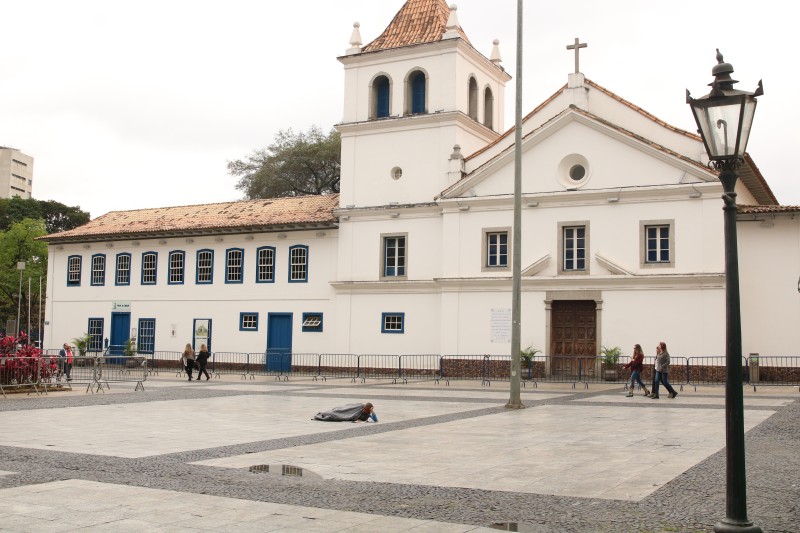 Sindicato dos guias recomenda suspensão de passeios no centro de SP