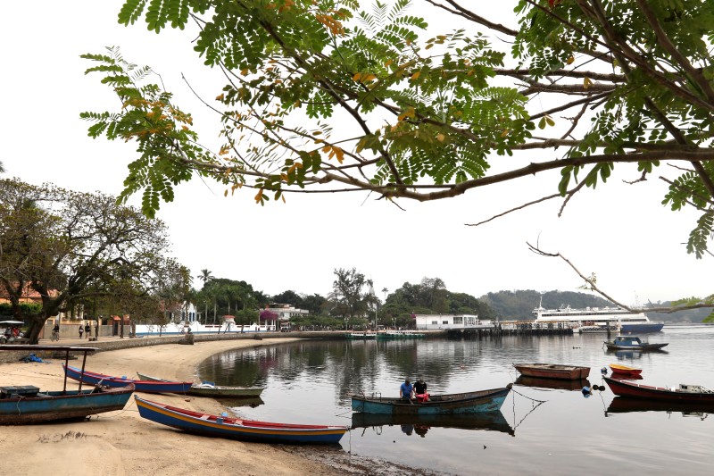 Rompimento na adutora compromete fornecimento de água em Paquetá