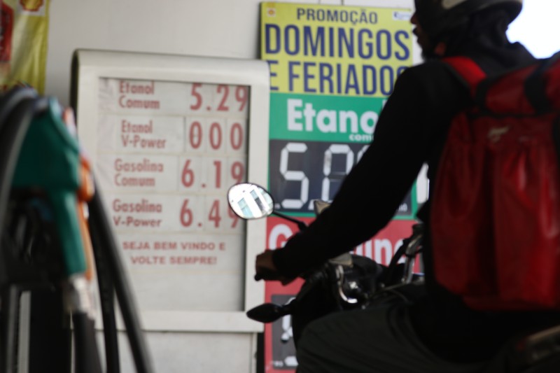 Operação fiscaliza postos do Distrito Federal