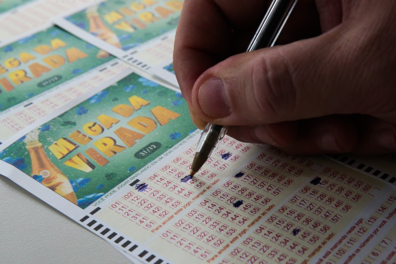 Prêmio da Mega-Sena vai para quatro apostas