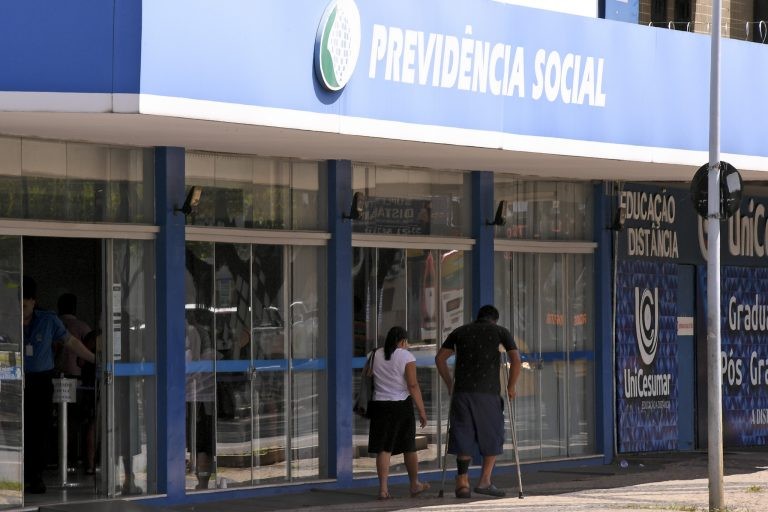 Projeto prevê que autores de feminicídio ressarçam INSS por despesas previdenciárias