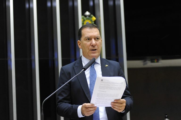 Projeto prevê substituição de profissional desligado do Médicos pelo Brasil até novo concurso