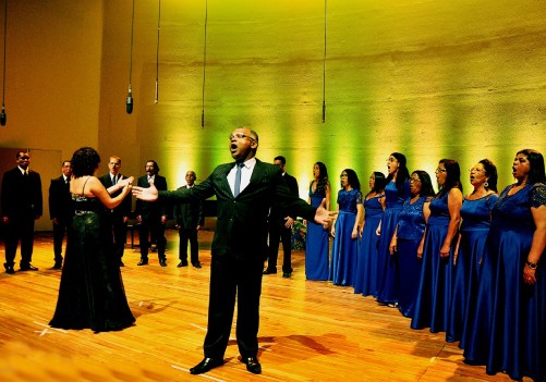 Coral realiza ensaio aberto em espaço de Belo Horizonte