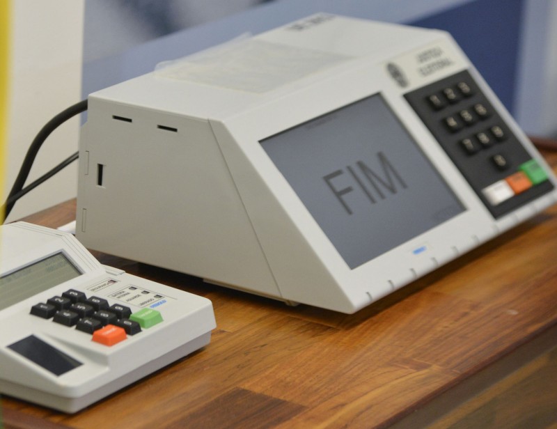 TSE autoriza inclusão de nove militares em inspeção da urna eletrônica