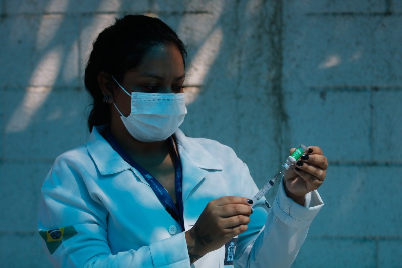 Piso da enfermagem: entidades apontam risco de hospitais demitirem