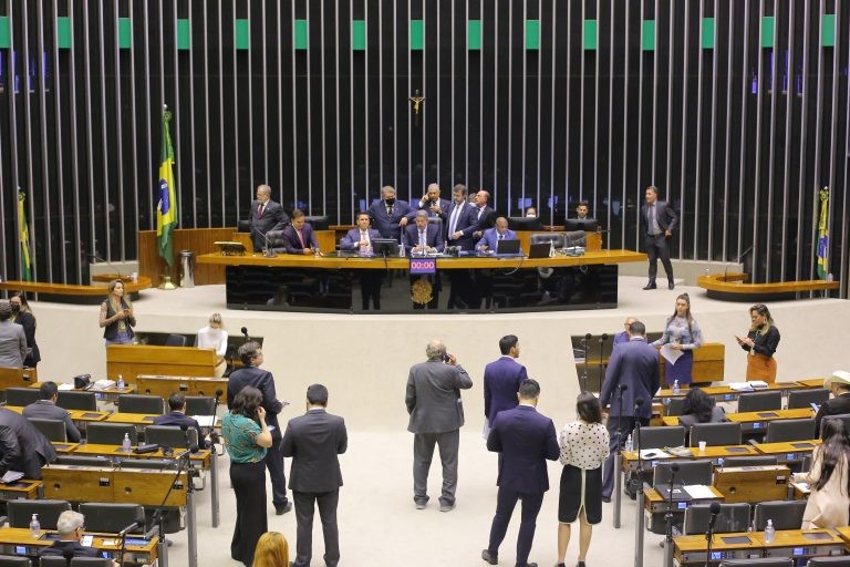 Câmara aprova MP que cria programa de microcrédito para estimular pequenos negócios
