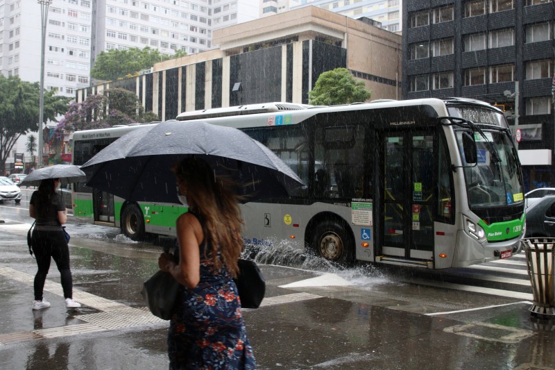 Meteorologia prevê chuvas no Sul e em parte da Região Norte