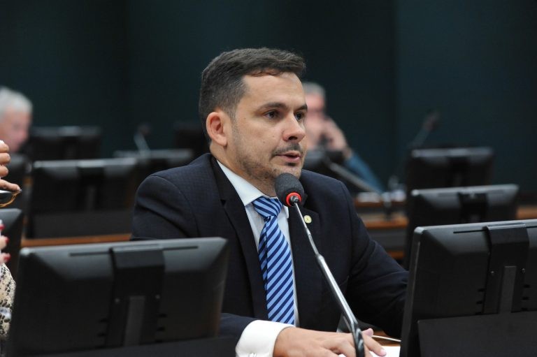 Projeto permite instalação gratuita de proteção do motor em embarcações com irregularidades