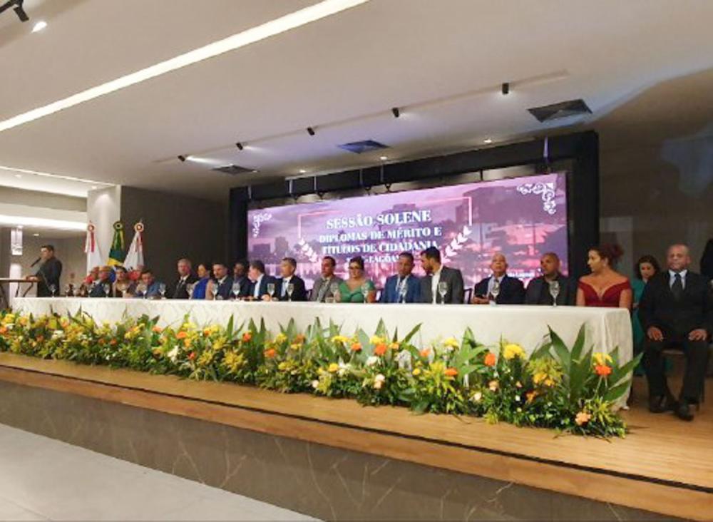 Presidente Caio Valace saúda homenageados com Títulos de Cidadania Honorária e Diplomas de Mérito