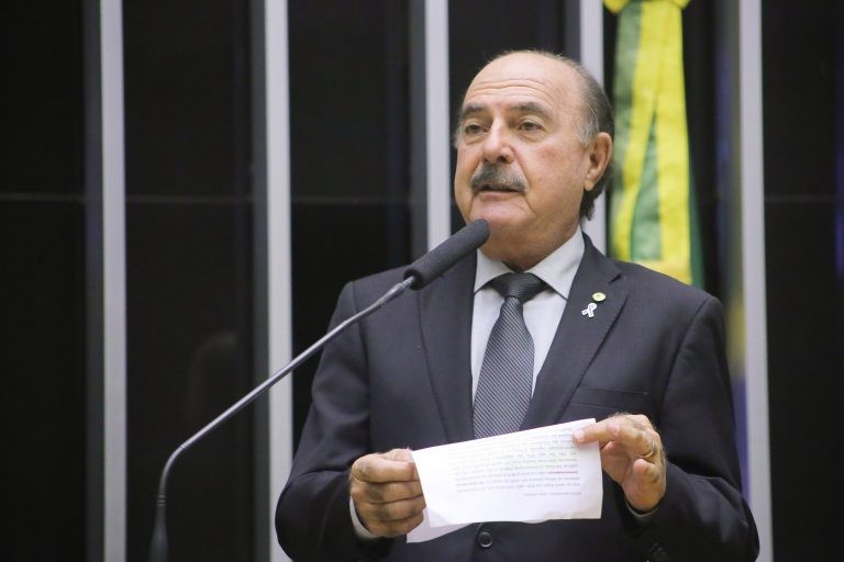 Comissão aprova projeto que reconhece em lei as pessoas com nanismo como pessoas com deficiência