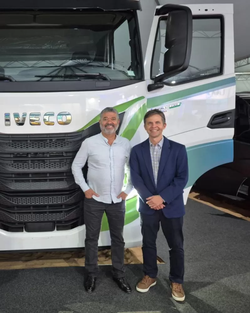 Caio Valace se reúne com diretor da Iveco na Fenex