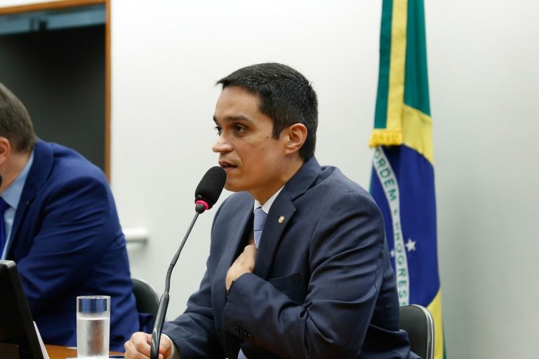 Comissão promove seminário sobre etarismo no Brasil