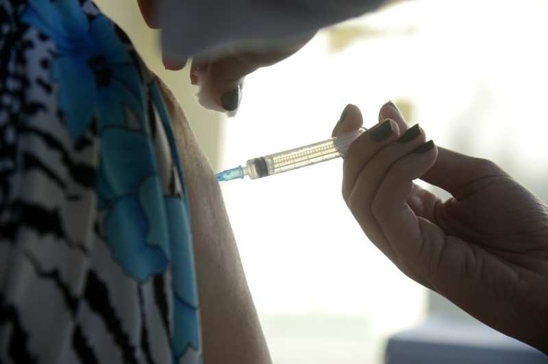 Vacinação contra a gripe é ampliada a partir deste sábado no país