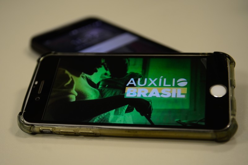 Governo paga Auxílio Brasil a beneficiários com NIS final 7