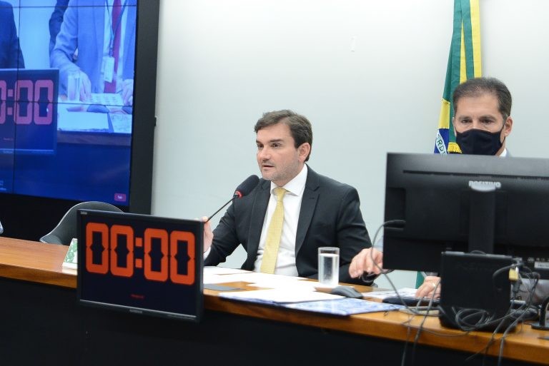Comissão de Orçamento anuncia maior transparência nas emendas de relator para 2023