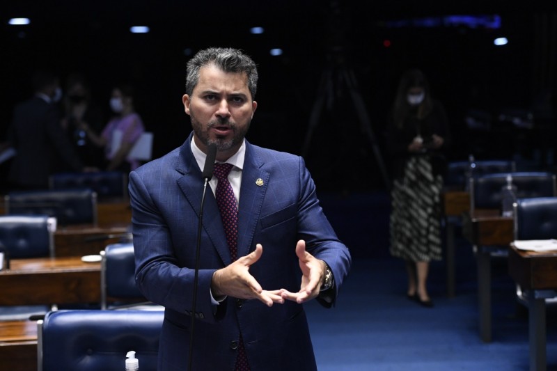 Adiada votação de projeto que atribui cobrança de dívidas a tabeliães