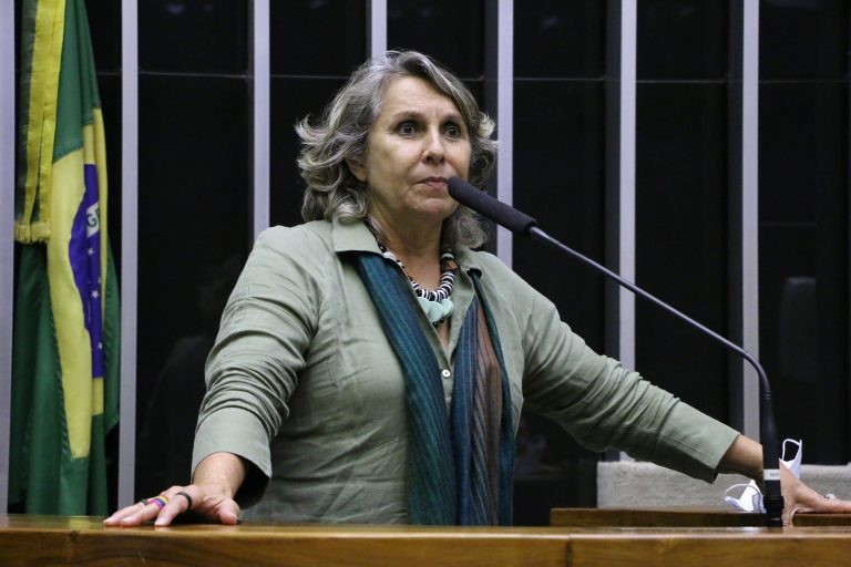 Demissão do presidente da Caixa após denúncias de assédio repercute entre deputados