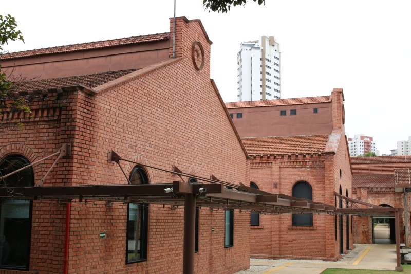 Cinemateca exibe versão restaurada de Deus e o Diabo na Terra do Sol