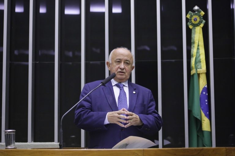 Comissão aprova projeto que altera Imposto de Renda das empresas de sementes transgênicas