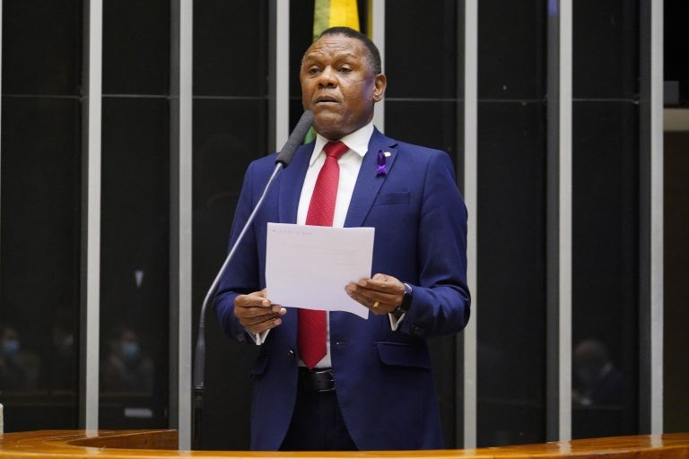 Comissão aprova proposta que muda o cálculo da renda familiar válida no Minha Casa, Minha Vida