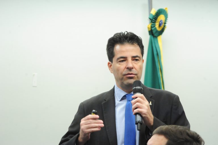 Sachsida: “Não é possível interferir nos preços dos combustíveis