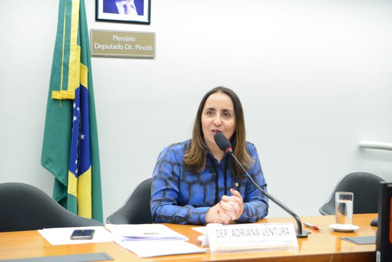 Adriana Ventura: preocupação com segurança e preservação de dados