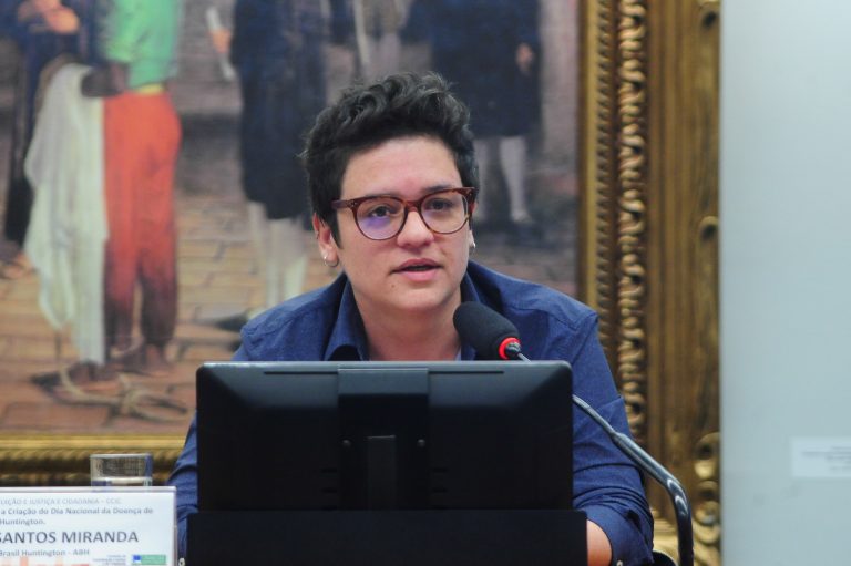 Thaís relatou as dificuldades por que passam as vítimas e suas famílias