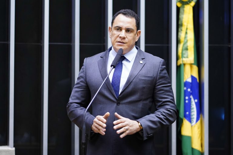 Da Vitória, relator da MP